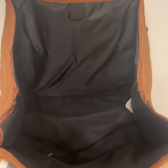 Small dog carrier. Tan, brand new with tags. - Picture 3 of 3